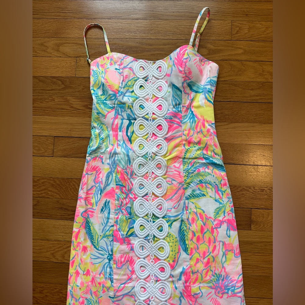 EUC Lilly Pulitzer multi fiesta mamba